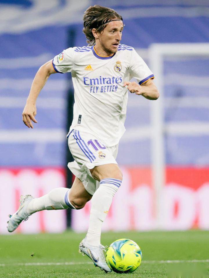 今天复出战独行侠！艾顿谈对位浓眉：防守他需要全队努力